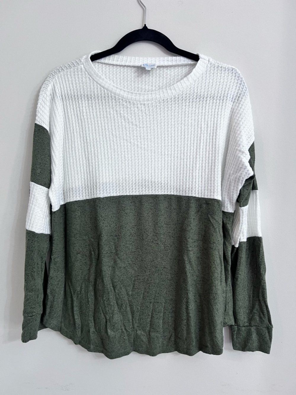 Colorblock Waffle-Knit Long Sleeve Top in White and Olive
